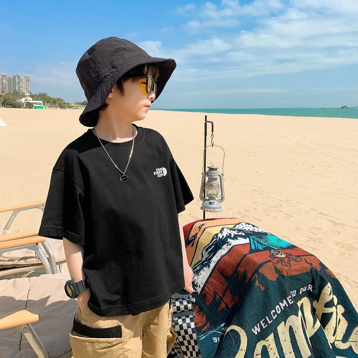 【90-140cm】今だけ！限定価格！アルファベット ファッション 韓国系 子供服 夏 男の子 Tシャツ トップス