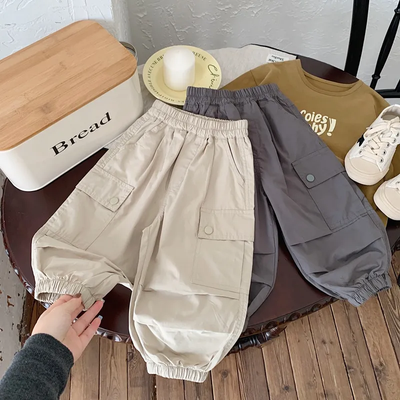 【80-130】二色選べ 人気上昇中 着回し力抜群 カジュアル 韓国系 無地 ポケット付き 男の子 女の子 ボトムス