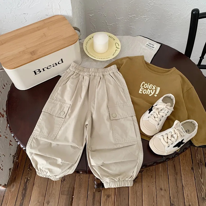 【80-130】二色選べ 人気上昇中 着回し力抜群 カジュアル 韓国系 無地 ポケット付き 男の子 女の子 ボトムス