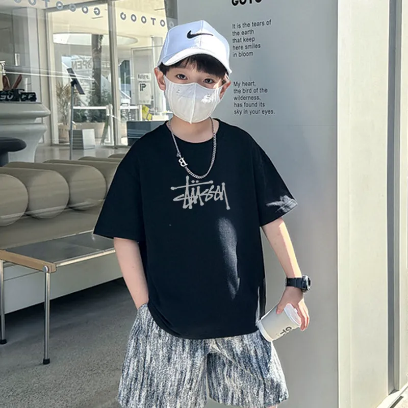 【90-160cm】お手頃価格 安い 日常 定番 プリント 夏 4色選べる ゆったり 男の子 Ｔシャツ