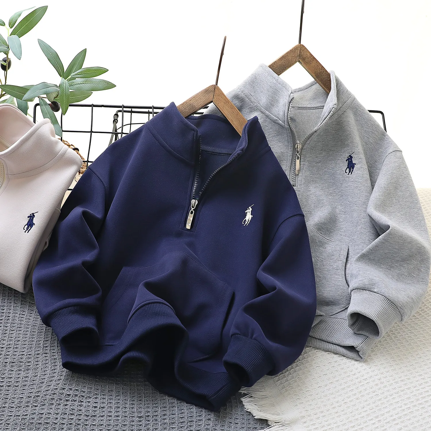 【110-160cm】超人気商品 絶対欲しい シンプル カジュアル おしゃれ 女の子 男の子 トレーナー