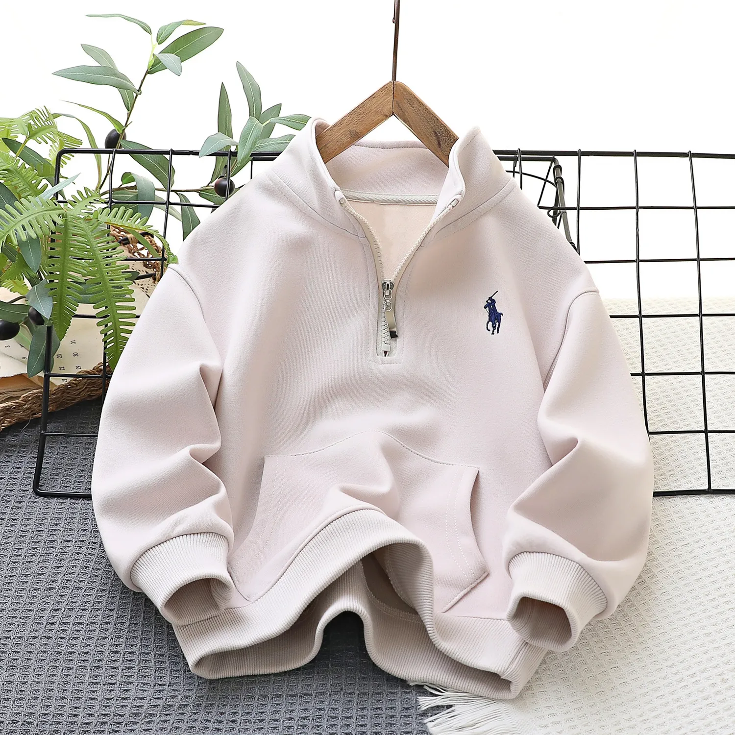 【110-160cm】超人気商品 絶対欲しい シンプル カジュアル おしゃれ 女の子 男の子 トレーナー