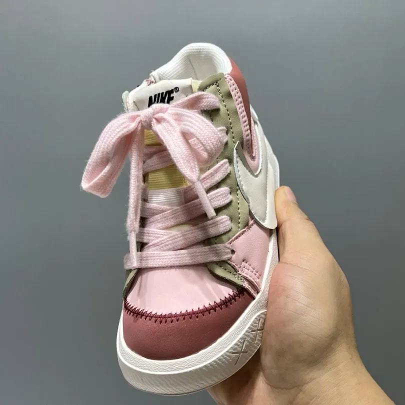 今季大注目 大活躍 定番 履きやすい 軽量 キッズ 滑りにくい シューズ スニーカー