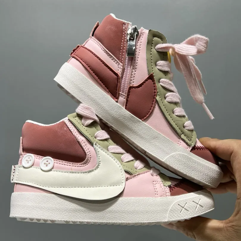 今季大注目 大活躍 定番 履きやすい 軽量 キッズ 滑りにくい シューズ スニーカー