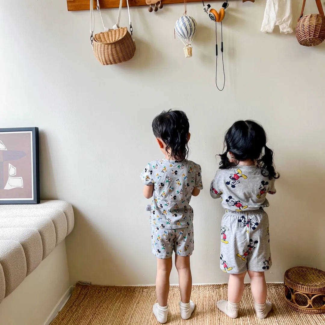 【80-130cm】二点セット お気に入り カートゥーン 可愛い 半袖Ｔシャツ＋ショートパンツ セットアップ