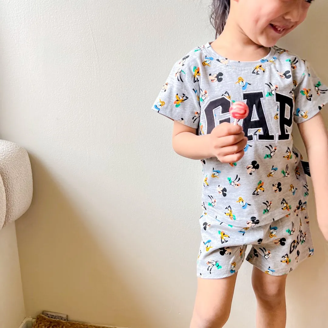 【80-130cm】二点セット お気に入り カートゥーン 可愛い 半袖Ｔシャツ＋ショートパンツ セットアップ