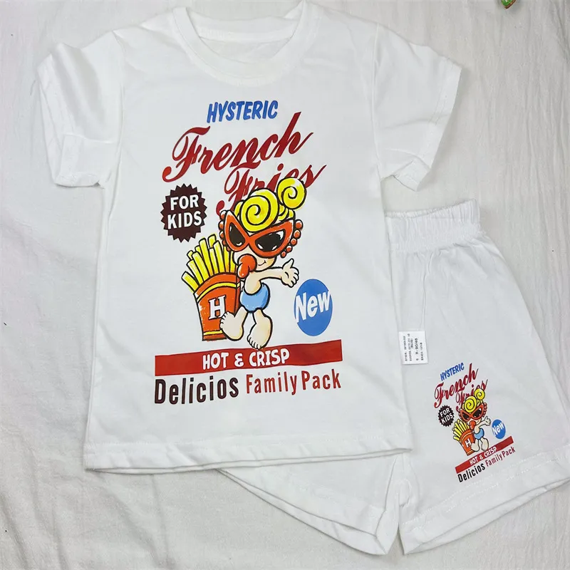 【90-160cm】二点セット 大人気 プリント カートゥーン 快適 半袖Ｔシャツ＋ショートパンツ セット