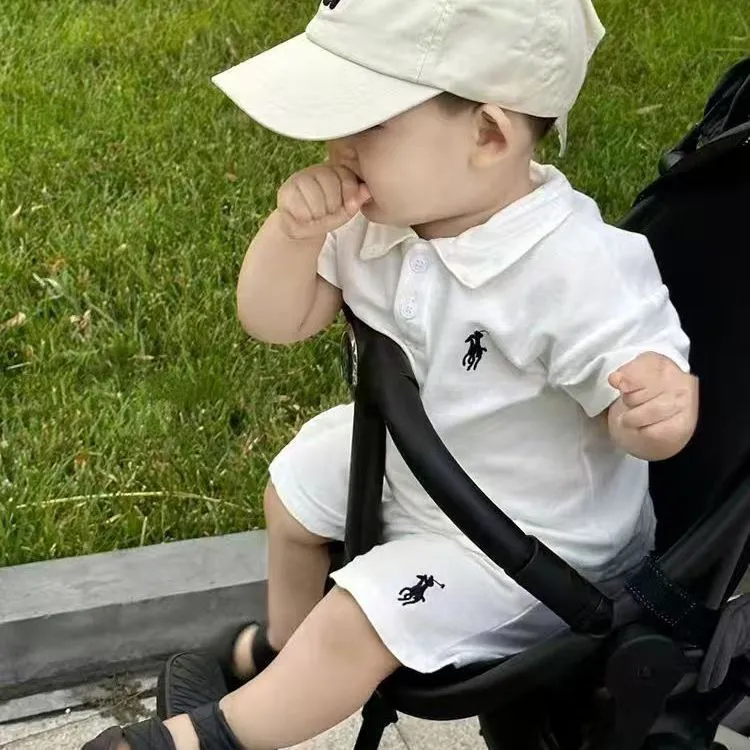 【80-130cm】二点セット 絶対後悔しない ナチュラル シンプル POLOネック 半袖Ｔシャツ＋ショートパンツ セット