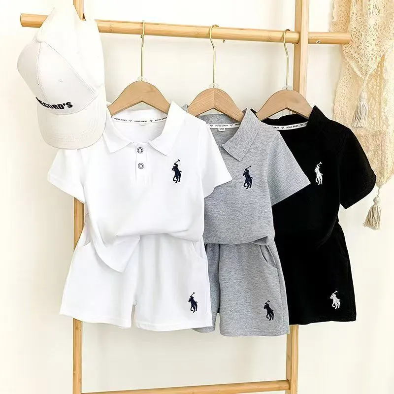 【80-130cm】二点セット 絶対後悔しない ナチュラル シンプル POLOネック 半袖Ｔシャツ＋ショートパンツ セット