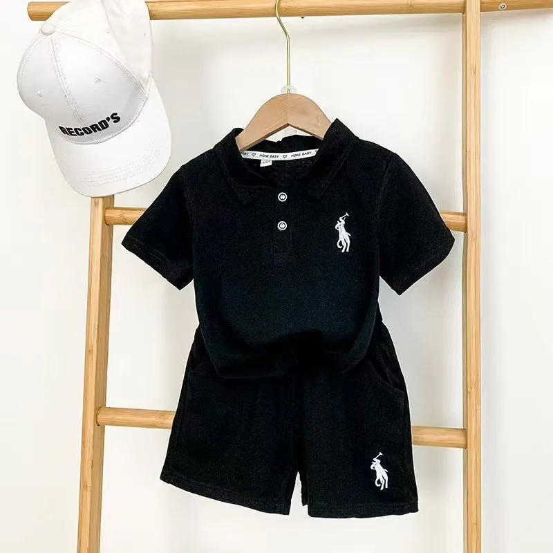 【80-130cm】二点セット 絶対後悔しない ナチュラル シンプル POLOネック 半袖Ｔシャツ＋ショートパンツ セット
