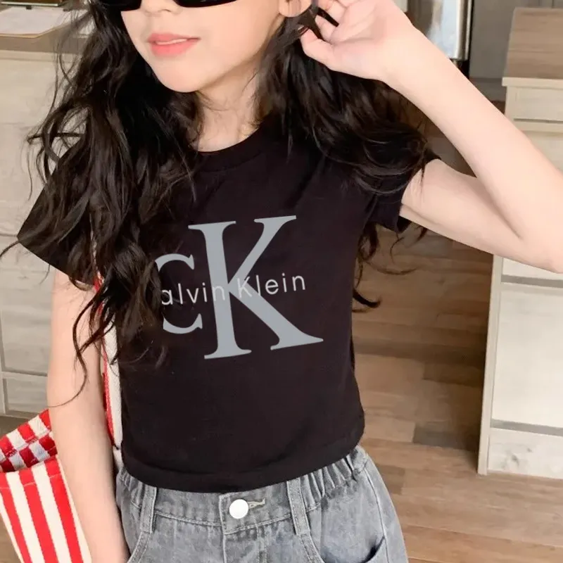 【90-150cm】トレンド感満点 好感度UP おしゃれ スタイリッシュ 女の子 半袖 Ｔシャツ