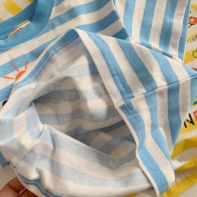 【80-150cm】人気上昇中 大注目 カートゥーン ボーダー柄 可愛い 半袖 Ｔシャツ