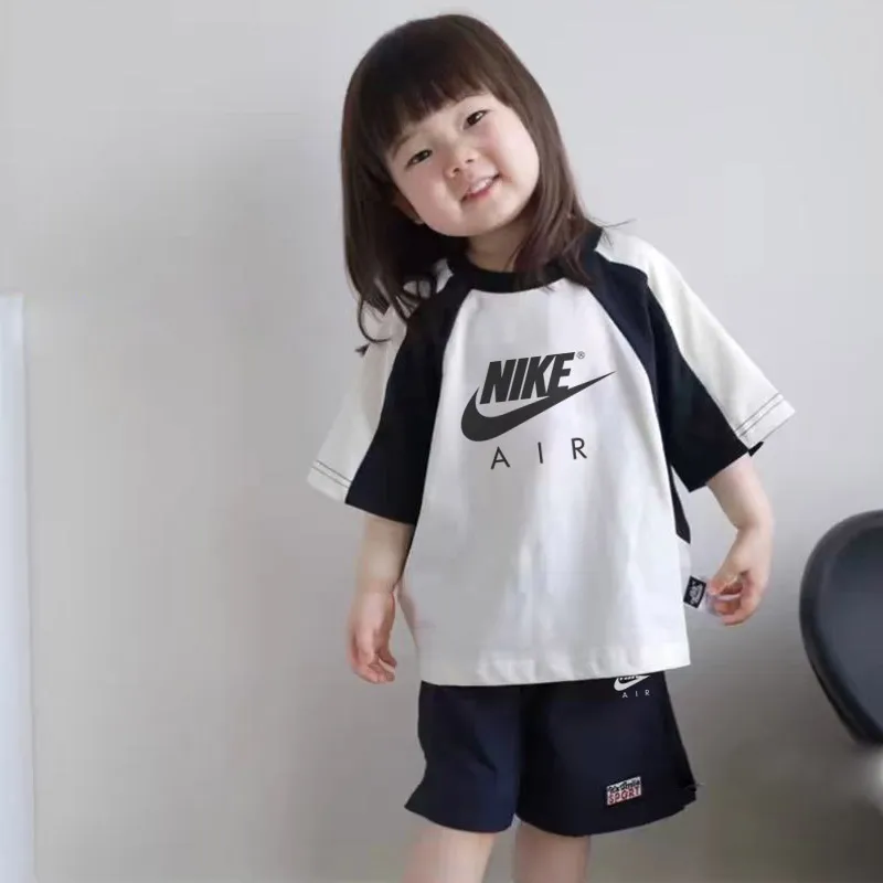 【100-150cm】二点セット コンフォート感抜群 トレンド  カジュアル 半袖Ｔシャツ＋ショートパンツ セットアップ