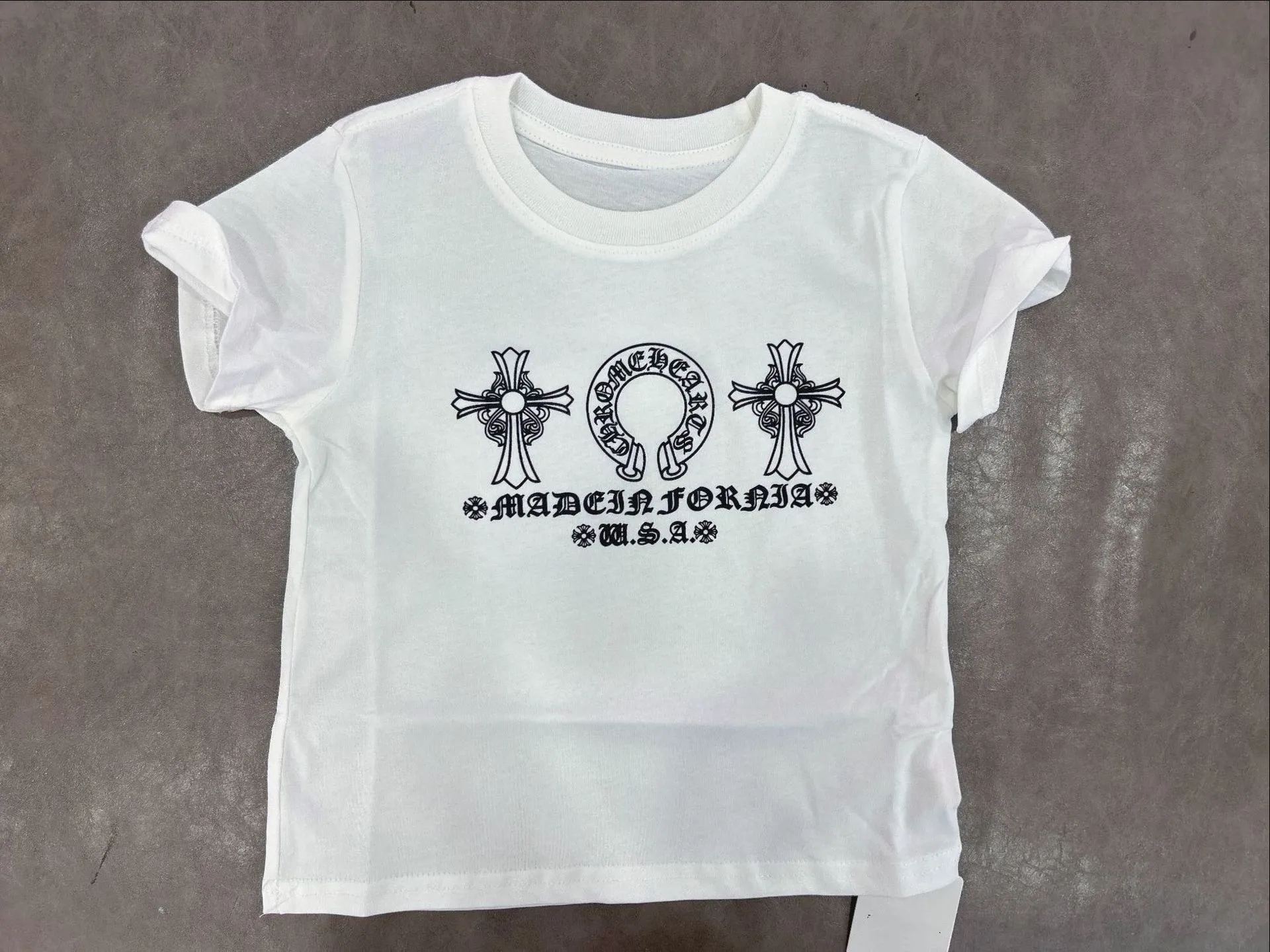 【90-160cm】人気上昇中 売れ筋 軽やかで心地よい 合わせやすい 半袖 Ｔシャツ