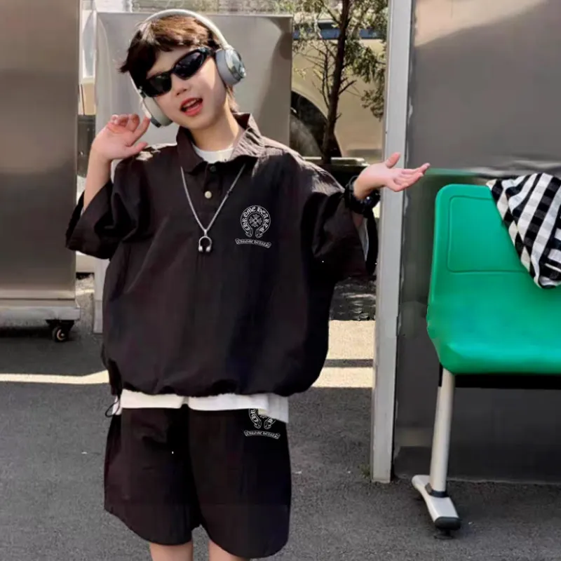 【100-150cm】二点セット 存在感抜群 大活躍 カジュアル 男の子 半袖Ｔシャツ＋ショートパンツ セットアップ