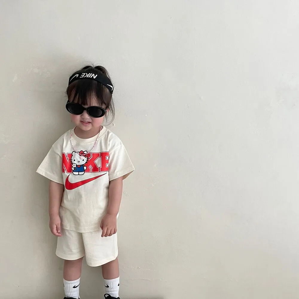 【80-130cm】二点セット 注目度UP カートゥーン 可愛い 多色展開 半袖Ｔシャツ＋ショートパンツ セットアップ