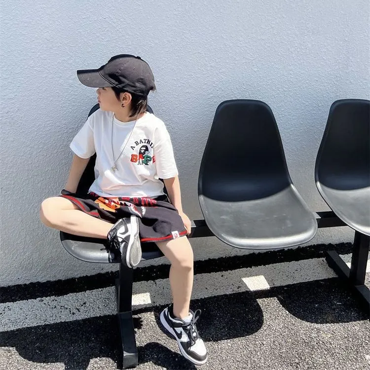 【90-160cm】よく売れる カッコイイ 人気 トレンド 合わせやすい 男の子 Tシャツ