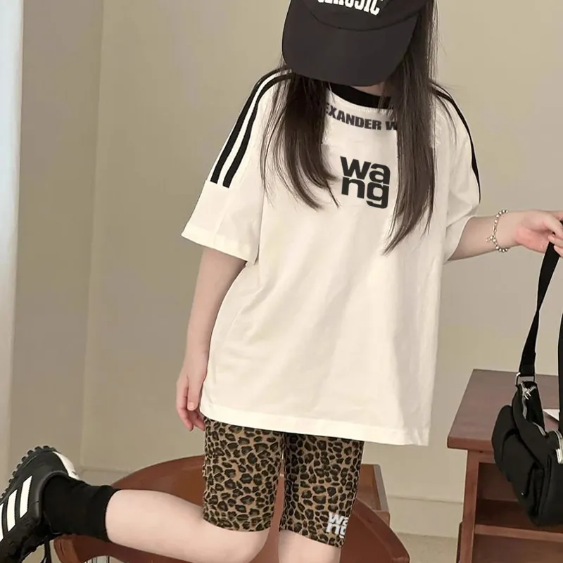 【90-150cm】二点セット 単品注文OK 絶対欲しい  トレンド  女の子 半袖 Ｔシャツ＋ショートパンツ セット