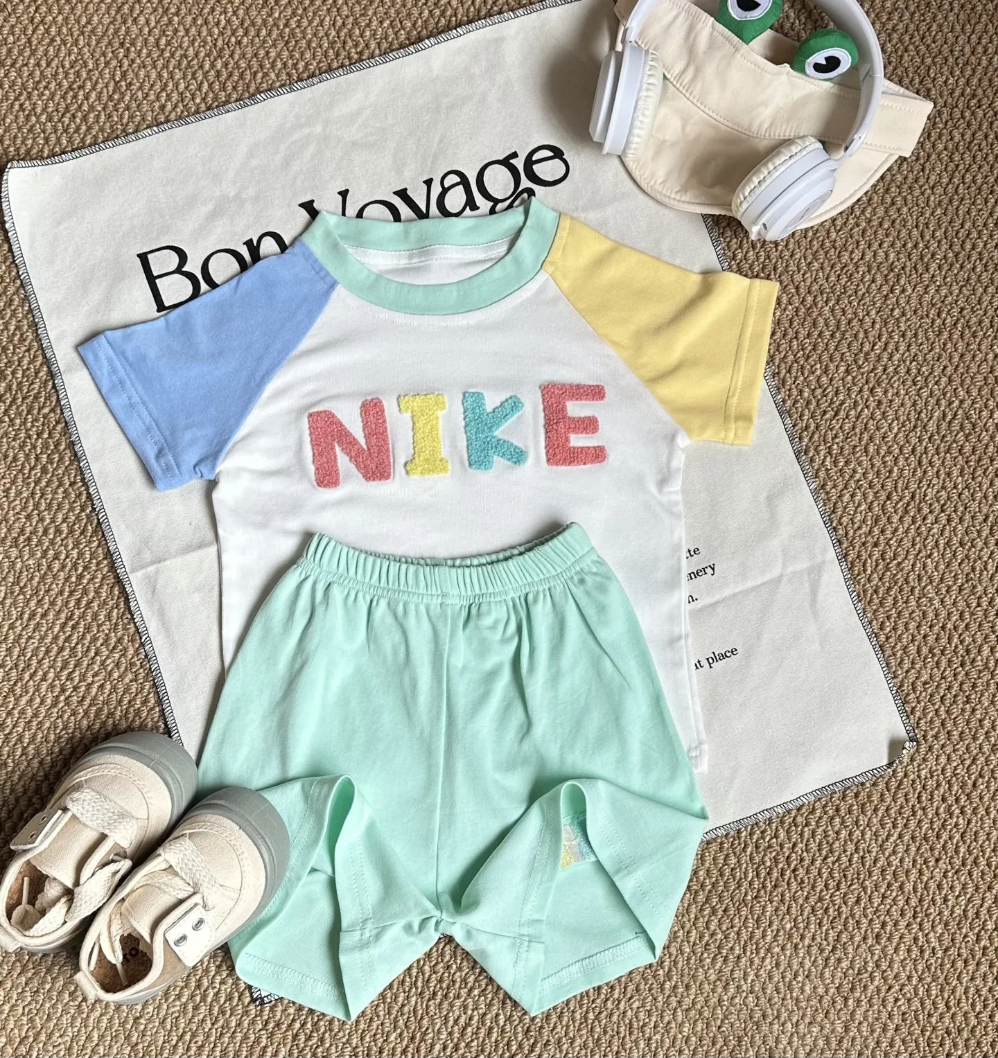 【80-130cm】二点セット 絶対欲しい 爆売れ中 動きやすく可愛い 半袖 Ｔシャツ＋ショートパンツ セット