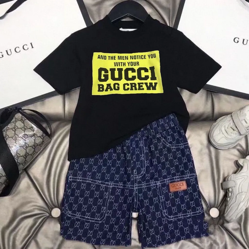 【90-160cm】二点セット 話題沸騰中 大活躍 品質満点 カジュアル 半袖 Ｔシャツ＋ショートパンツ セットアップ
