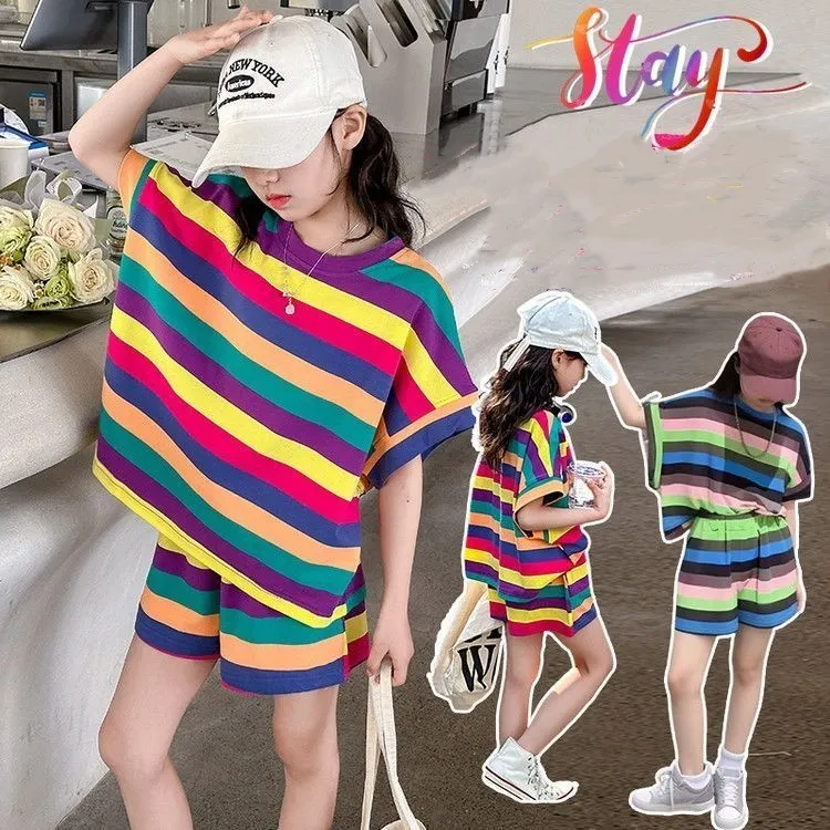 【120-160cm】二点セット 目を奪われる カラフル  ボーダー柄 女の子 半袖Ｔシャツ＋ショートパンツ セットアップ