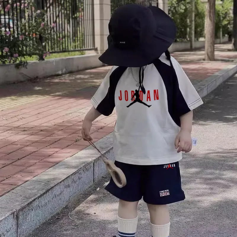 【100-150cm】二点セット 取り入れたい 快適  シワになりにくい  半袖Ｔシャツ＋ショートパンツ セットアップ
