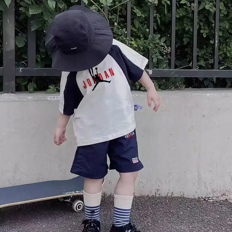 【100-150cm】二点セット 取り入れたい 快適  シワになりにくい  半袖Ｔシャツ＋ショートパンツ セットアップ