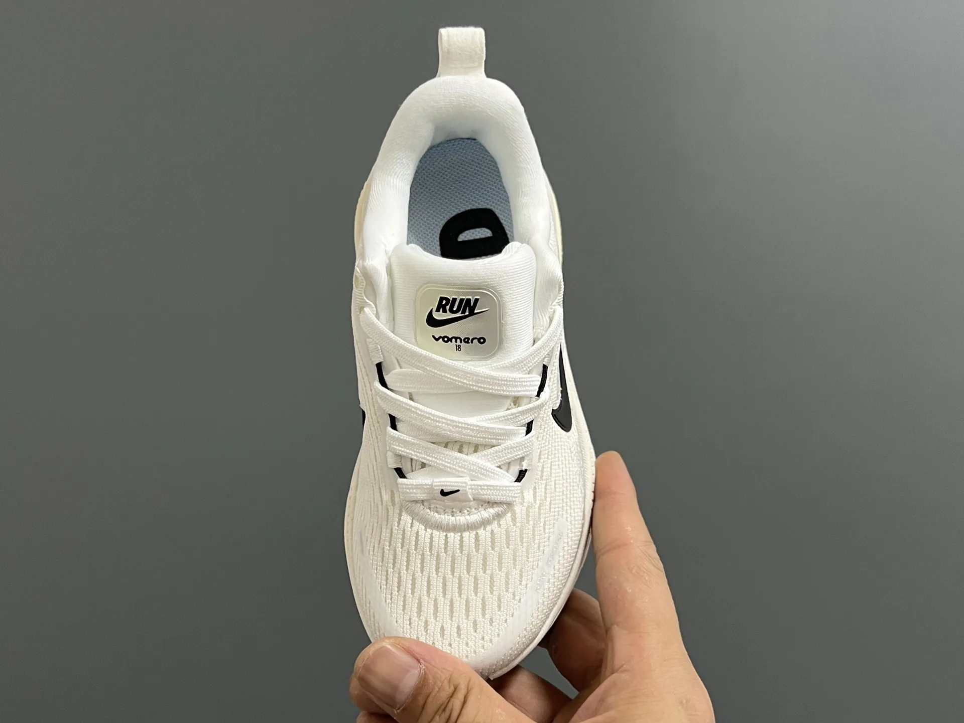 絶対欲しい トレンド  滑り止め 通気性抜群  外遊びにぴったり キッズシューズ スニーカー