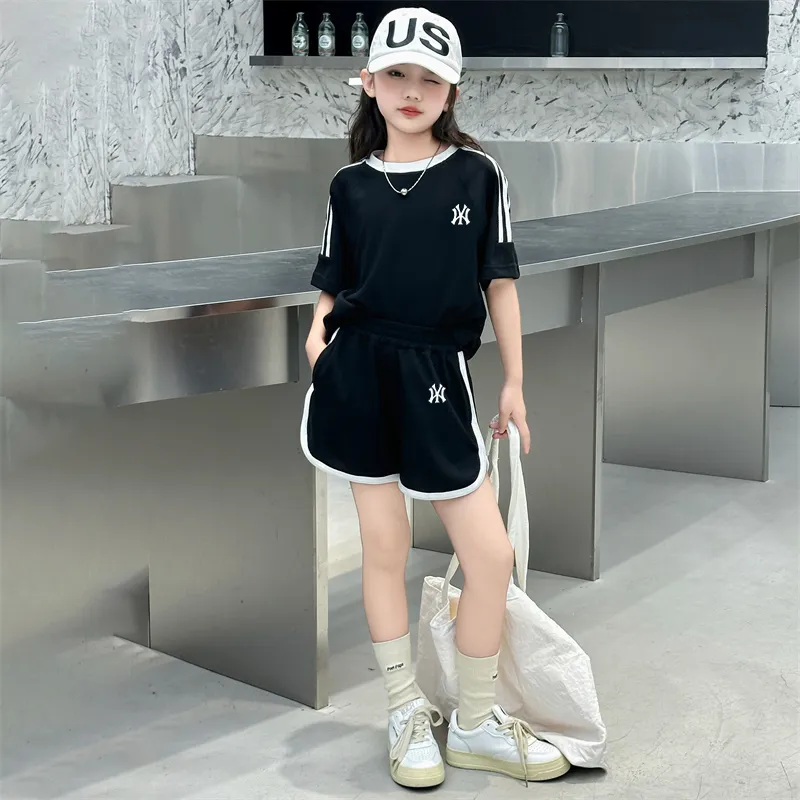 【90-160cm】二点セット 単品注文OK シンプル オシャレ プリント 着やすい 女の子 半袖 Ｔシャツ＋ショートパンツ セットアップ