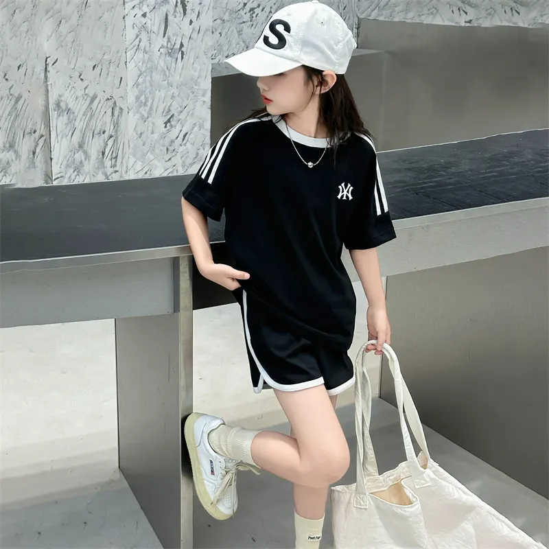 【90-160cm】二点セット 単品注文OK シンプル オシャレ プリント 着やすい 女の子 半袖 Ｔシャツ＋ショートパンツ セットアップ