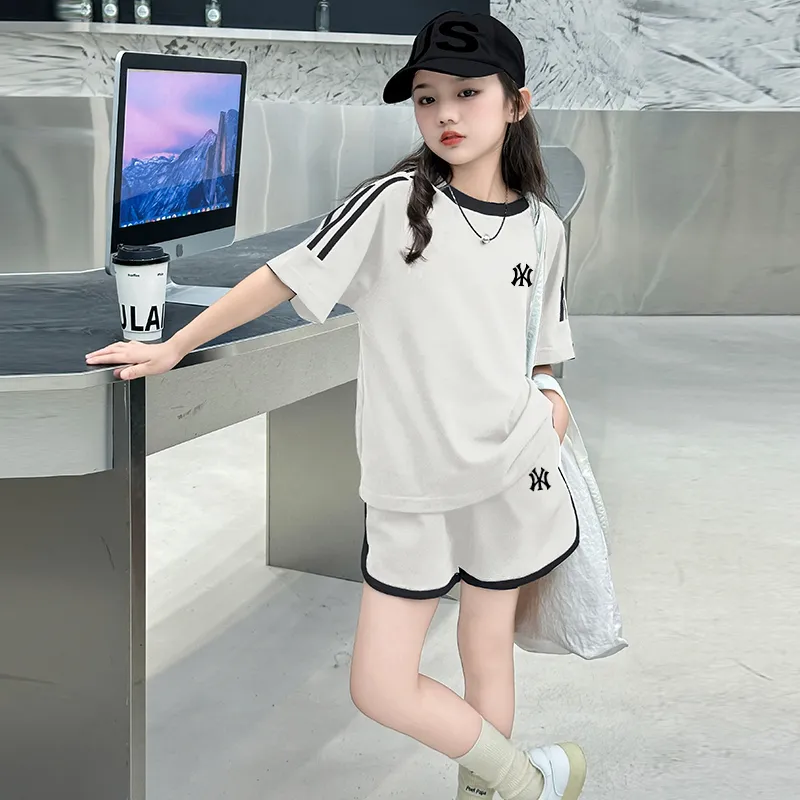 【90-160cm】二点セット 単品注文OK シンプル オシャレ プリント 着やすい 女の子 半袖 Ｔシャツ＋ショートパンツ セットアップ