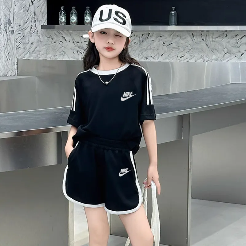 【90-160cm】二点セット 単品注文OK 爆売れ中 スポーティ 女の子 半袖 Ｔシャツ＋ショートパンツ セットアップ