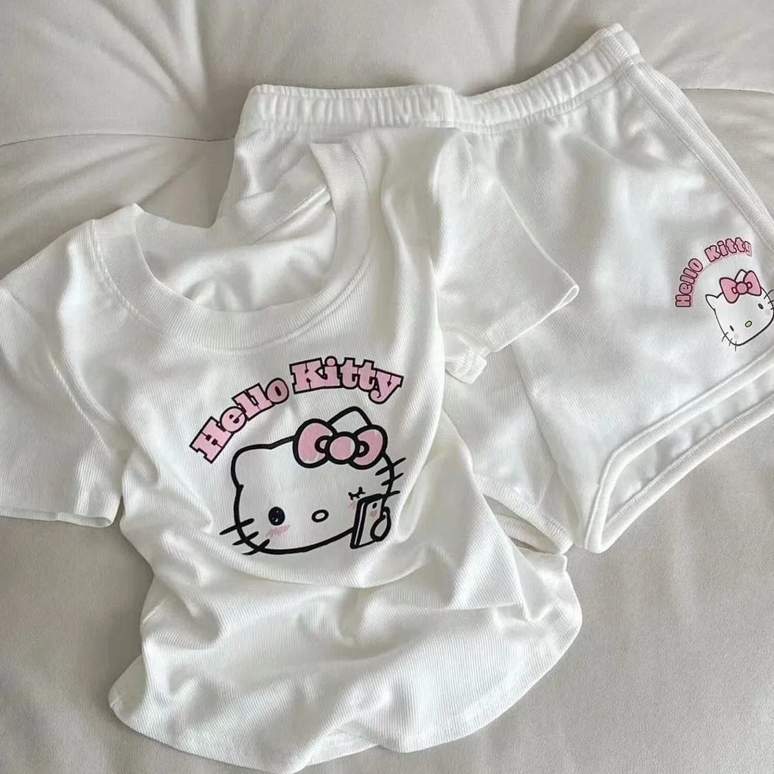 【120-170cm】二点セット 毎日着たくなる 可愛い 快適 着やすい 女の子 半袖Ｔシャツ＋ショートパンツ セットアップ