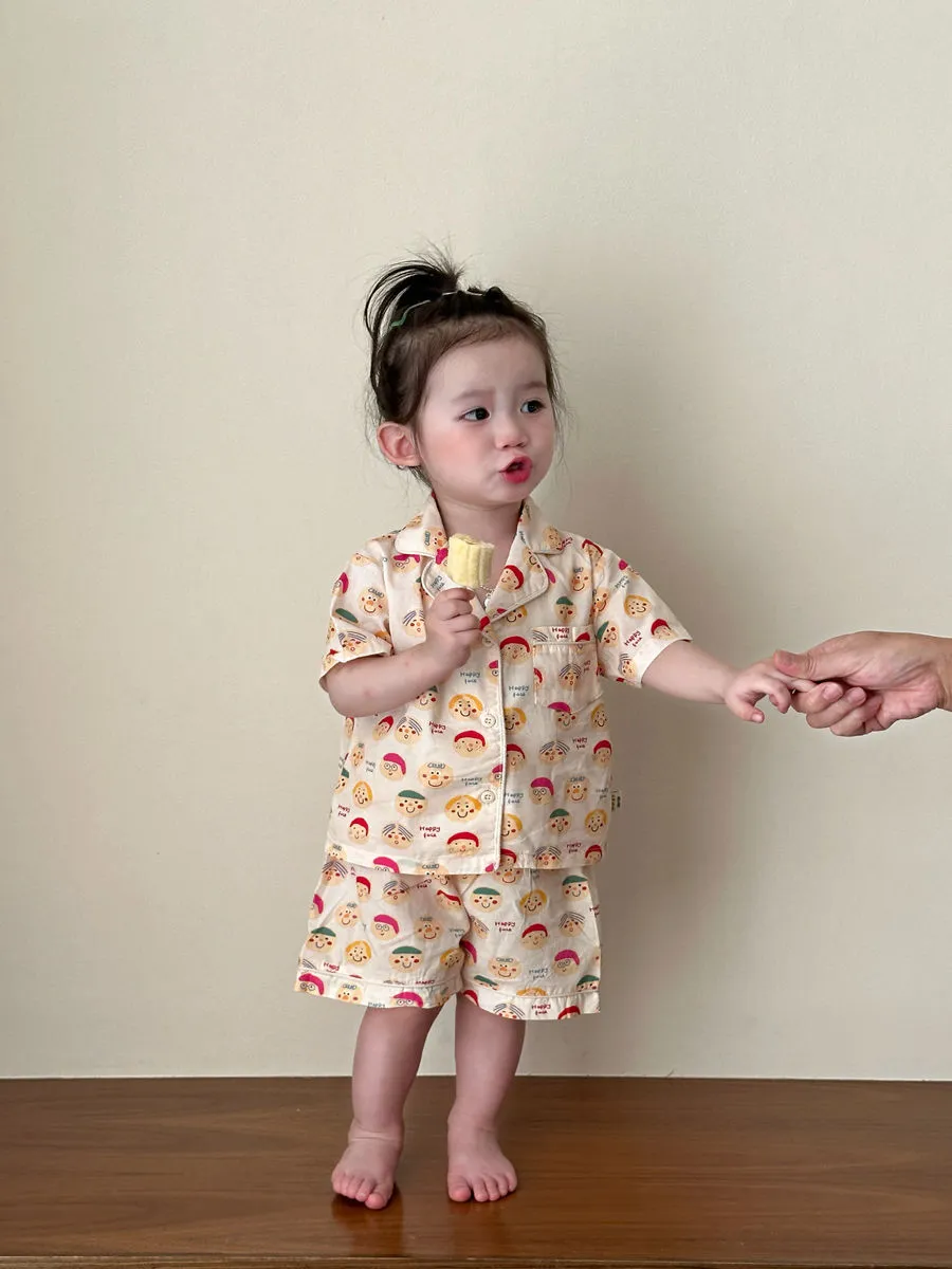 【80-130cm】ママたちに大好評 遊び心満載 肌触り良い カートゥーン 女の子 半袖 ルームウェイ