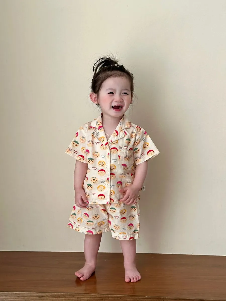 【80-130cm】ママたちに大好評 遊び心満載 肌触り良い カートゥーン 女の子 半袖 ルームウェイ