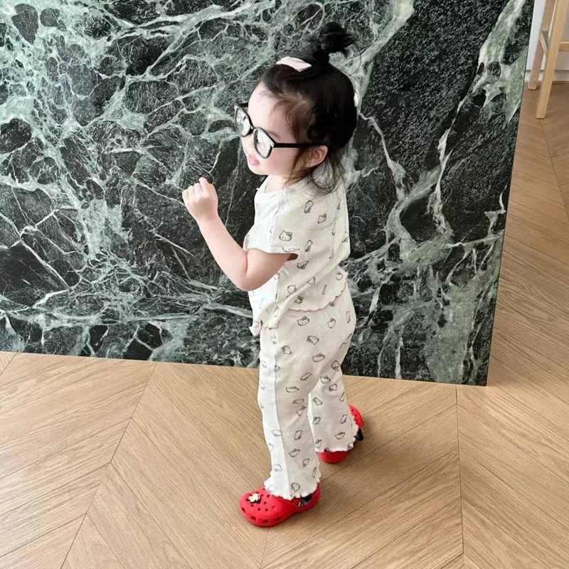 【80-130cm】絶対見逃さないで ふんわり可愛い 肌触り良い カートゥーン 女の子 ルームウェイ