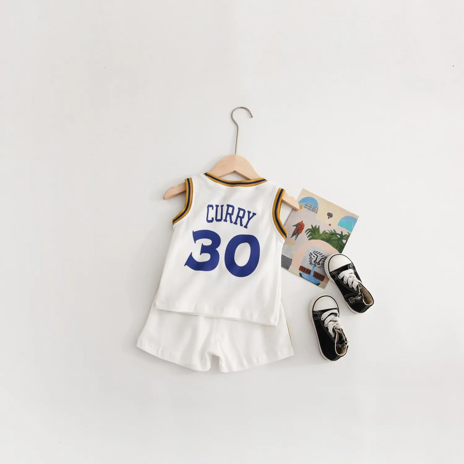 【73-140cm】二点セット これを逃す手はない 大人気 カジュアル スポーティ タンクトップ＋ショートパンツ セットアップ