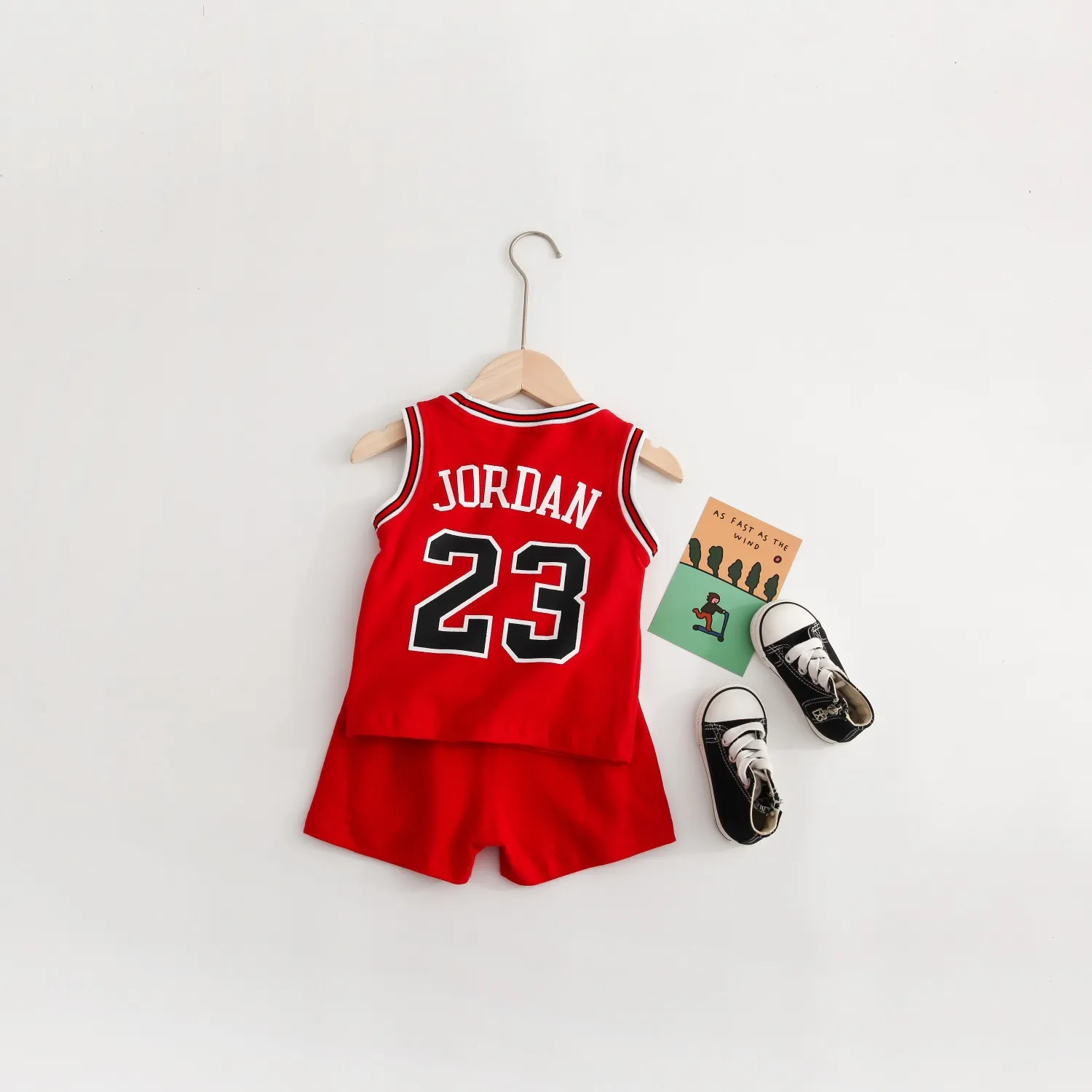 【73-140cm】二点セット これを逃す手はない 大人気 カジュアル スポーティ タンクトップ＋ショートパンツ セットアップ