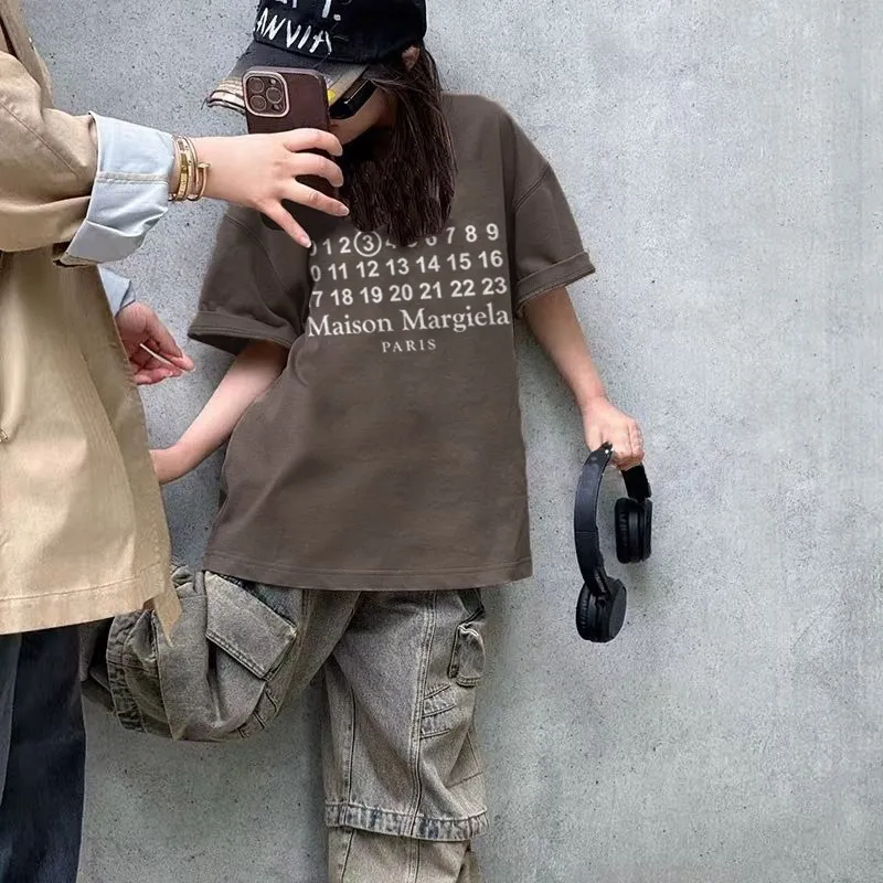 【90-160cm】オシャレ度高め 爆売れ中 アルファベット 着やすい 女の子 半袖 Ｔシャツ