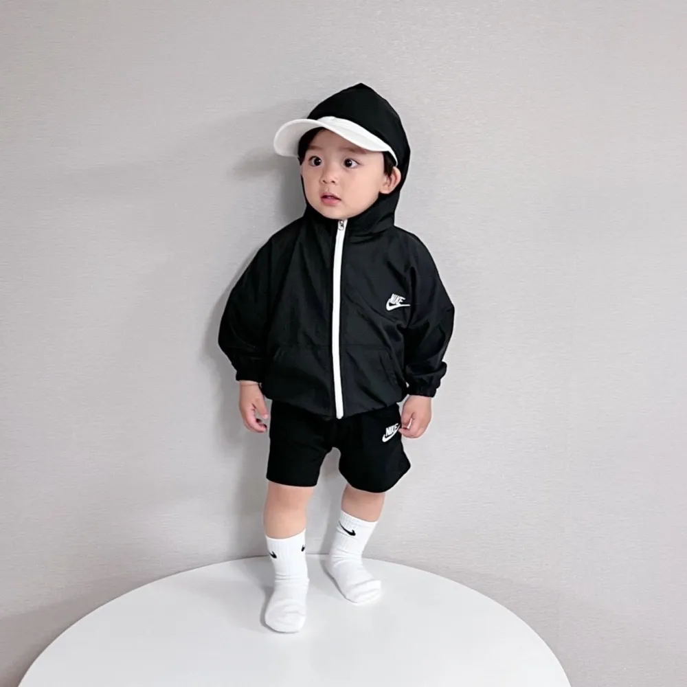 【80-130cm】おしゃれキッズ必見 爆売れ中 カジュアル 日焼け防止  フード付き アウター