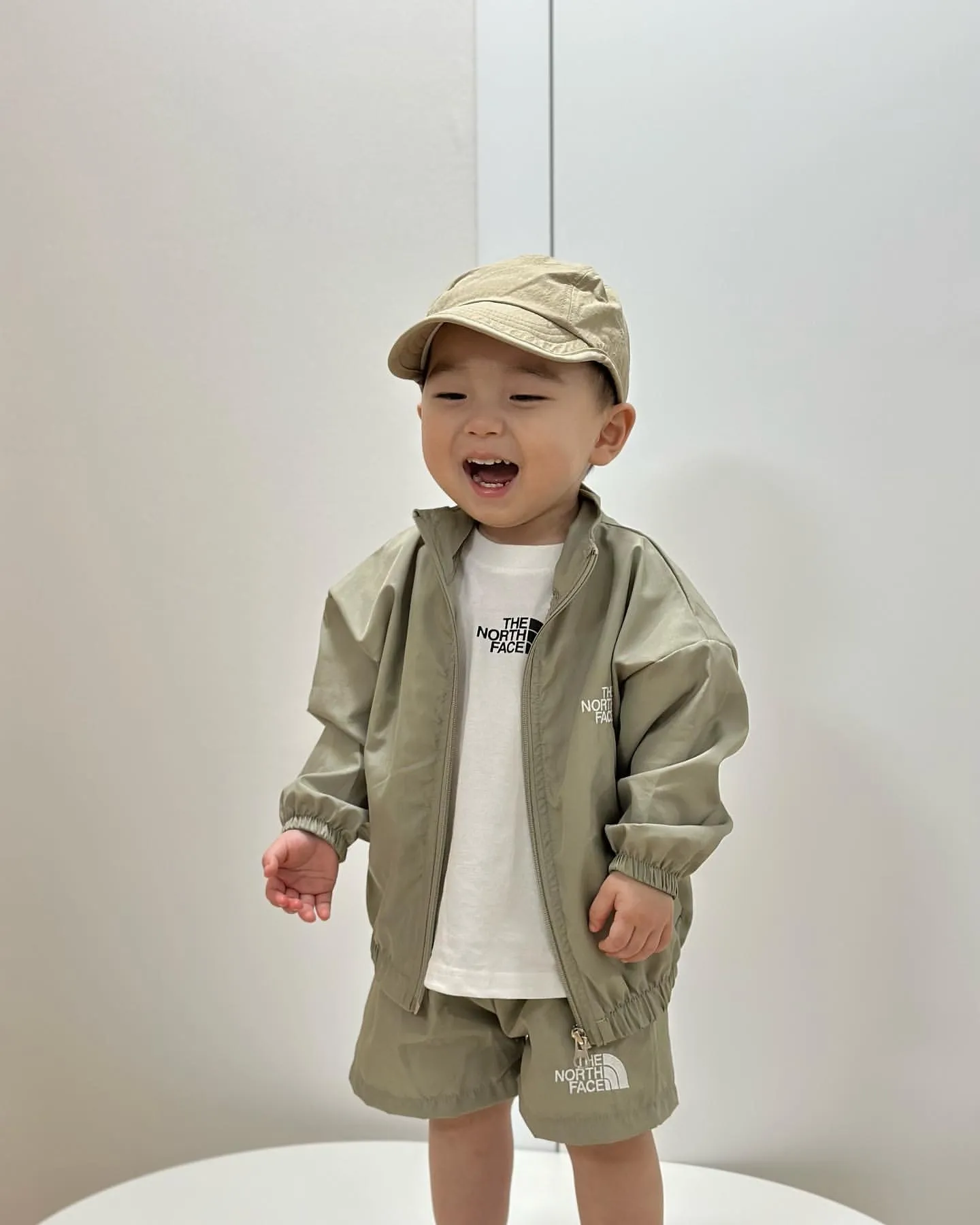 【80-130cm】二点セット デイリーにぴったり トレンド  カジュアル アウター＋ショートパンツ セット