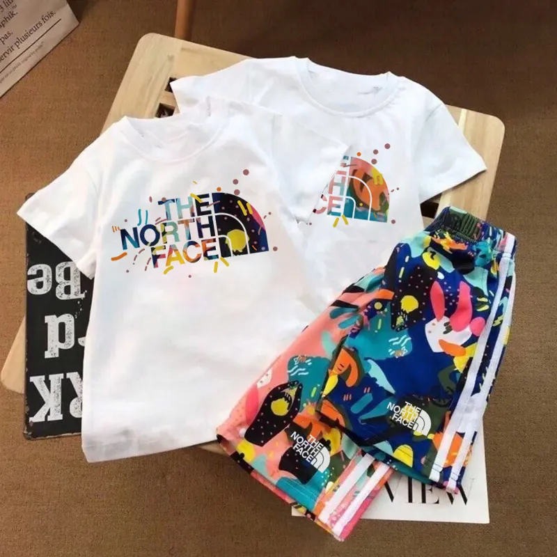 【90-160cm】二点セット 単品注文可 存在感抜群 売れ筋 カジュアル  Tシャツ+ショートパンツ セットアップ