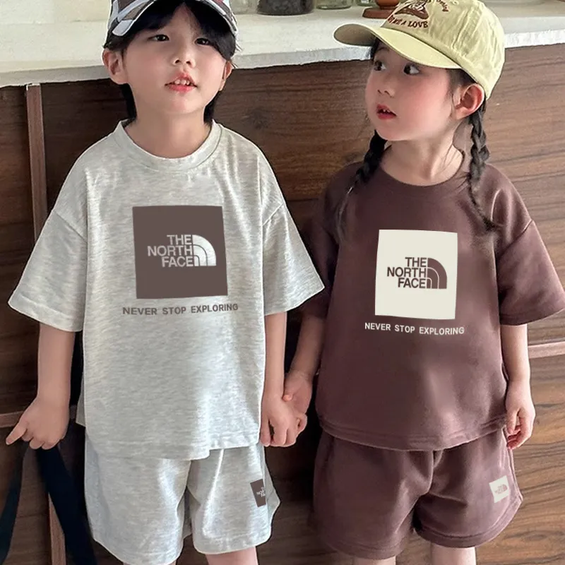 【90-160cm】二点セット ママたちに大好評 爆売れ中 カジュアル 肌触り良い 半袖Ｔシャツ+ショートパンツ セットアップ