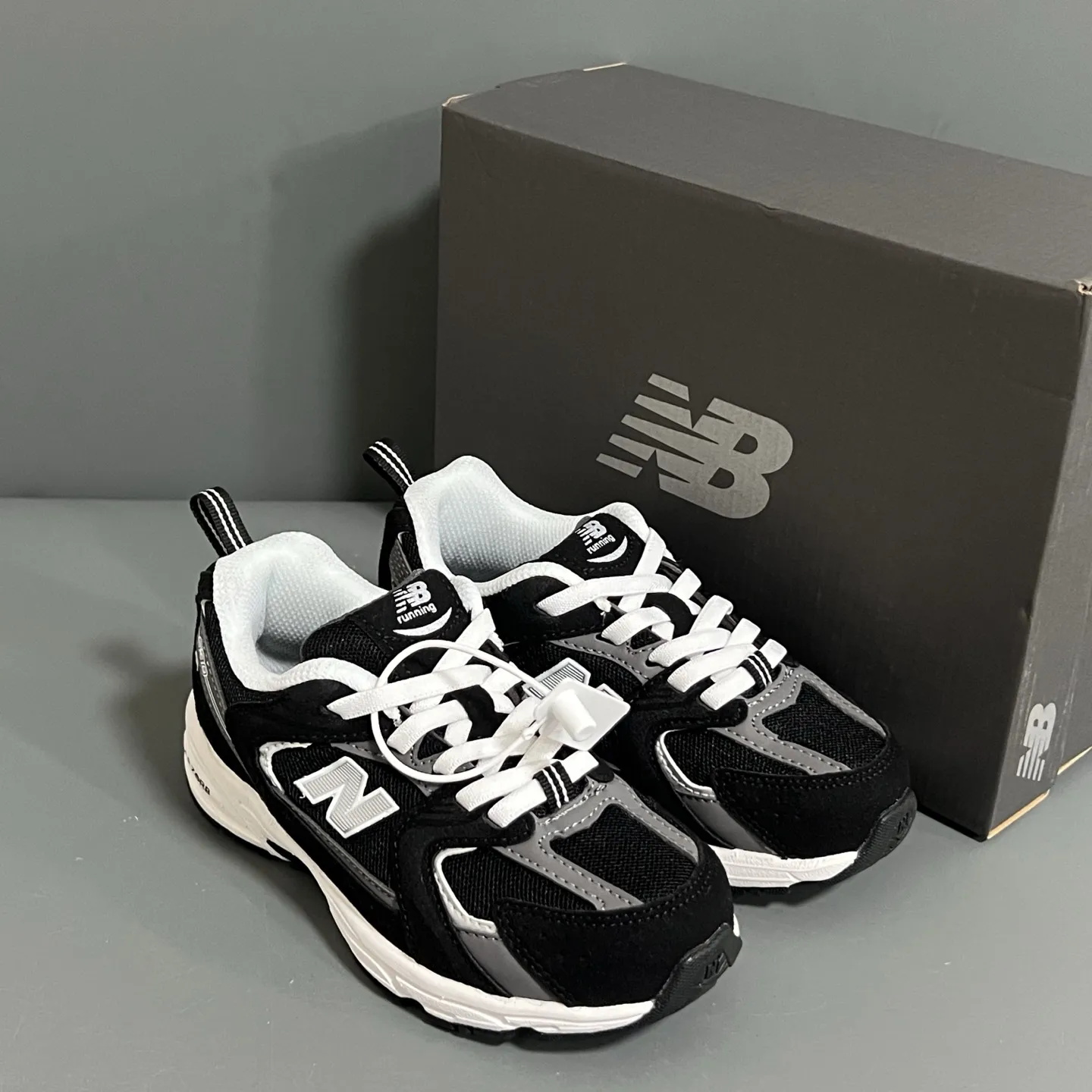 人気上昇中 上品 ファッション スポーツ 多色展開 履きやすい キッズ スニーカー