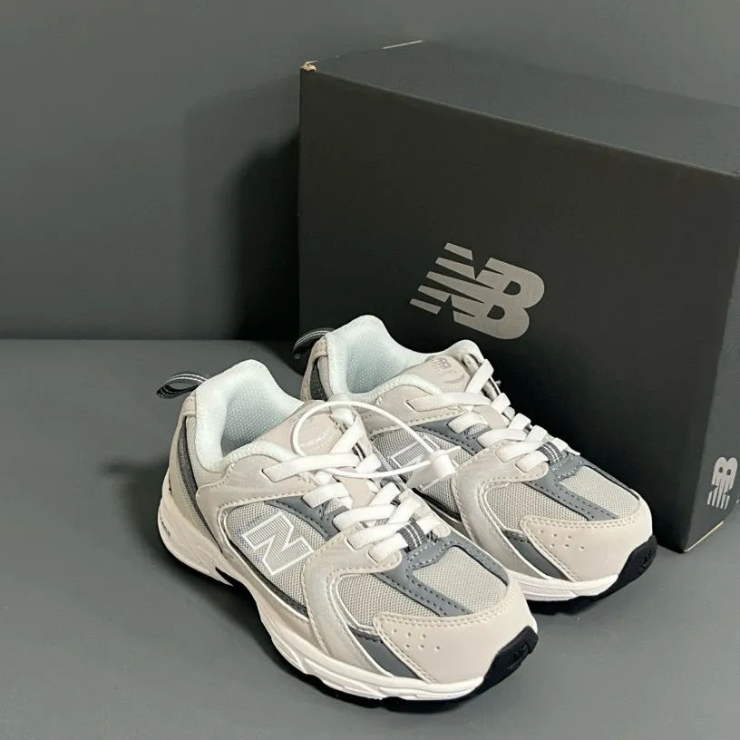 人気上昇中 上品 ファッション スポーツ 多色展開 履きやすい キッズ スニーカー