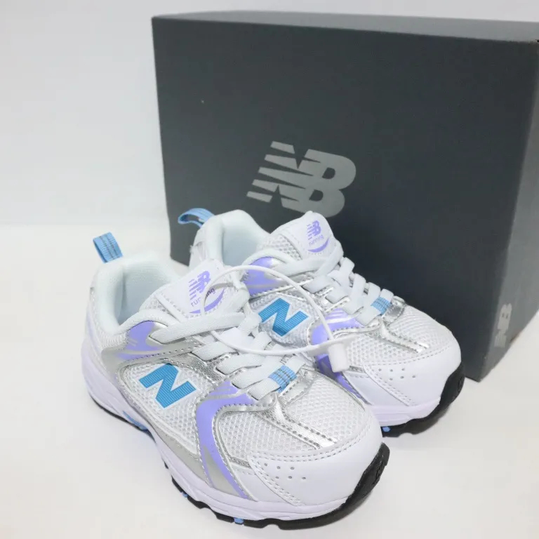 激売れ中 合わせやすい 履きやすい 多色展開  カジュアル トレンド キッズ スニーカー