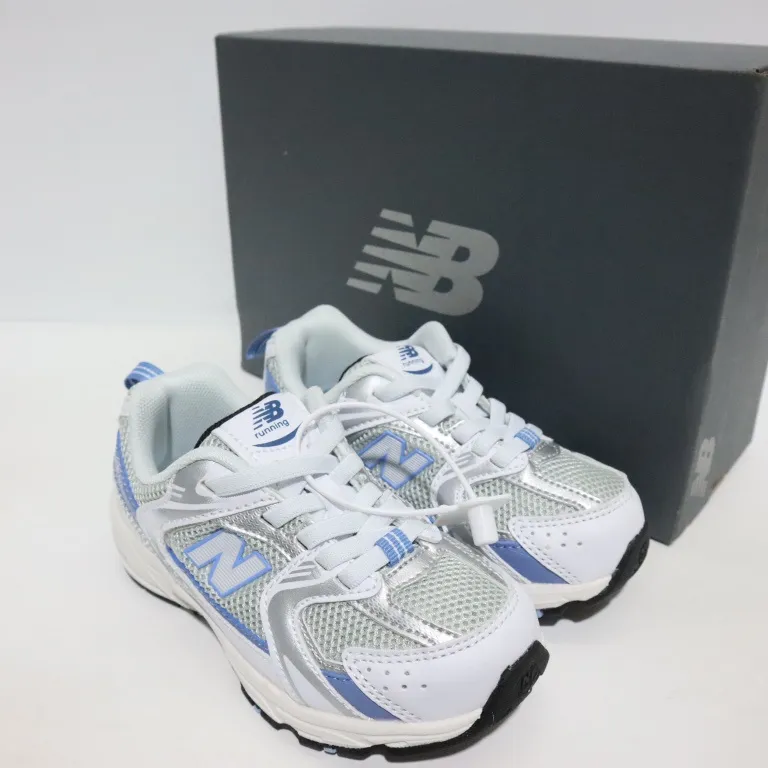 激売れ中 合わせやすい 履きやすい 多色展開  カジュアル トレンド キッズ スニーカー