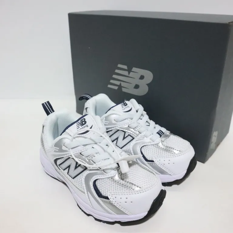 激売れ中 合わせやすい 履きやすい 多色展開  カジュアル トレンド キッズ スニーカー