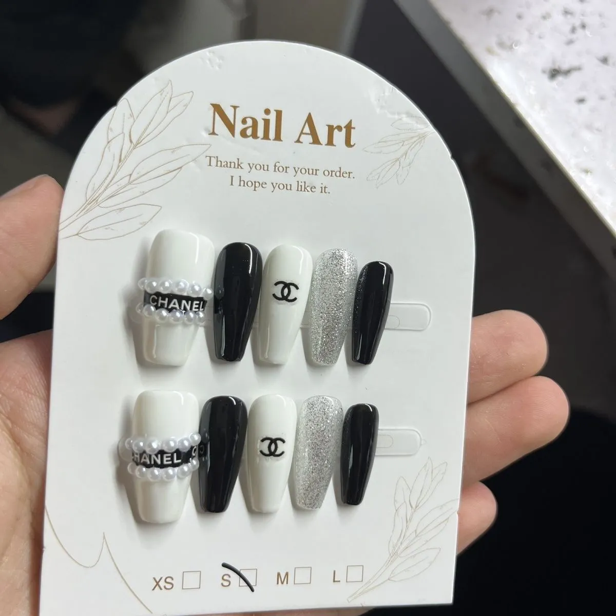 【激安1円！！】オシャレ度高め フレンチネイル 繰り返し使える フルチップ ネイルチップ