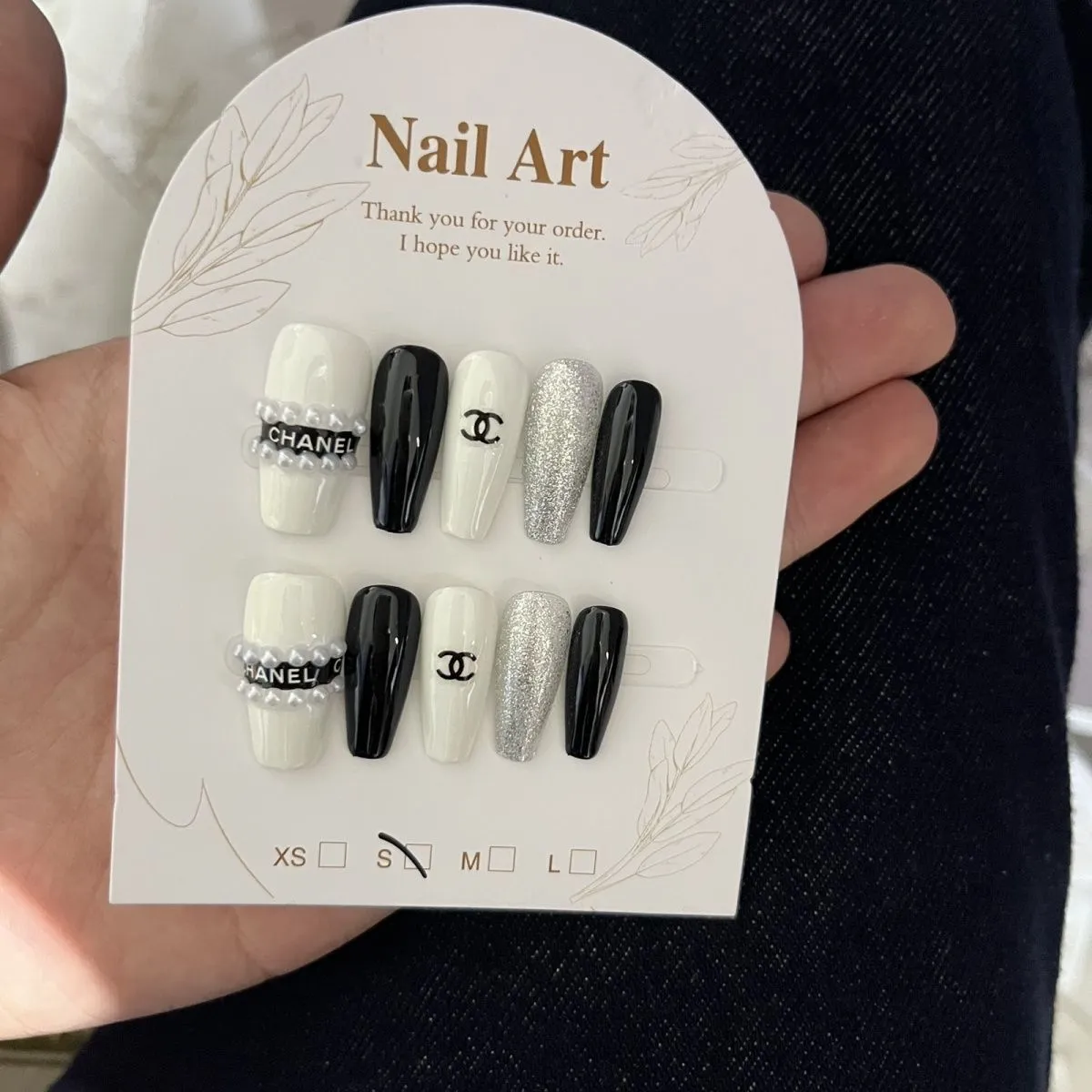 【激安1円！！】オシャレ度高め フレンチネイル 繰り返し使える フルチップ ネイルチップ